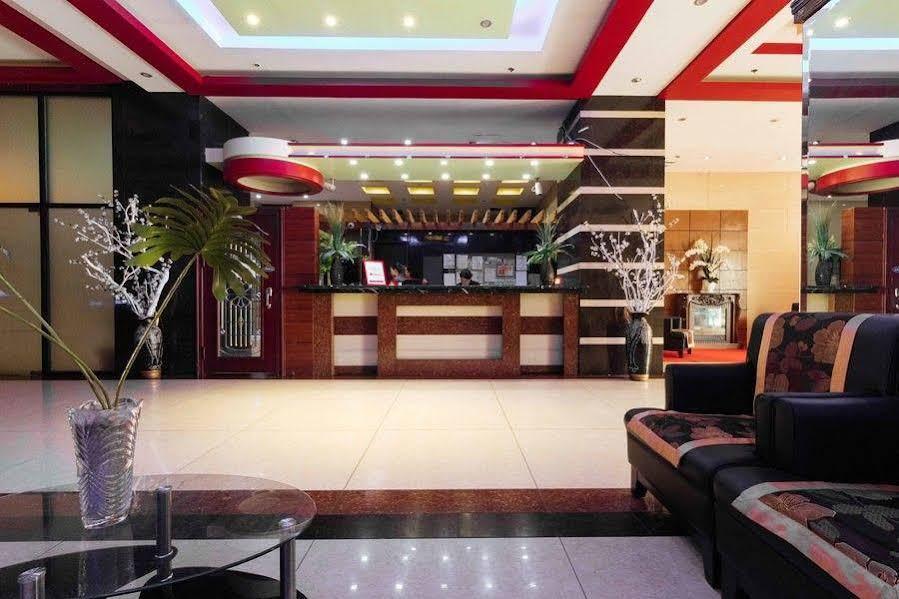 Reddoorz At Winter Hotel Araneta Quezon City Exterior photo