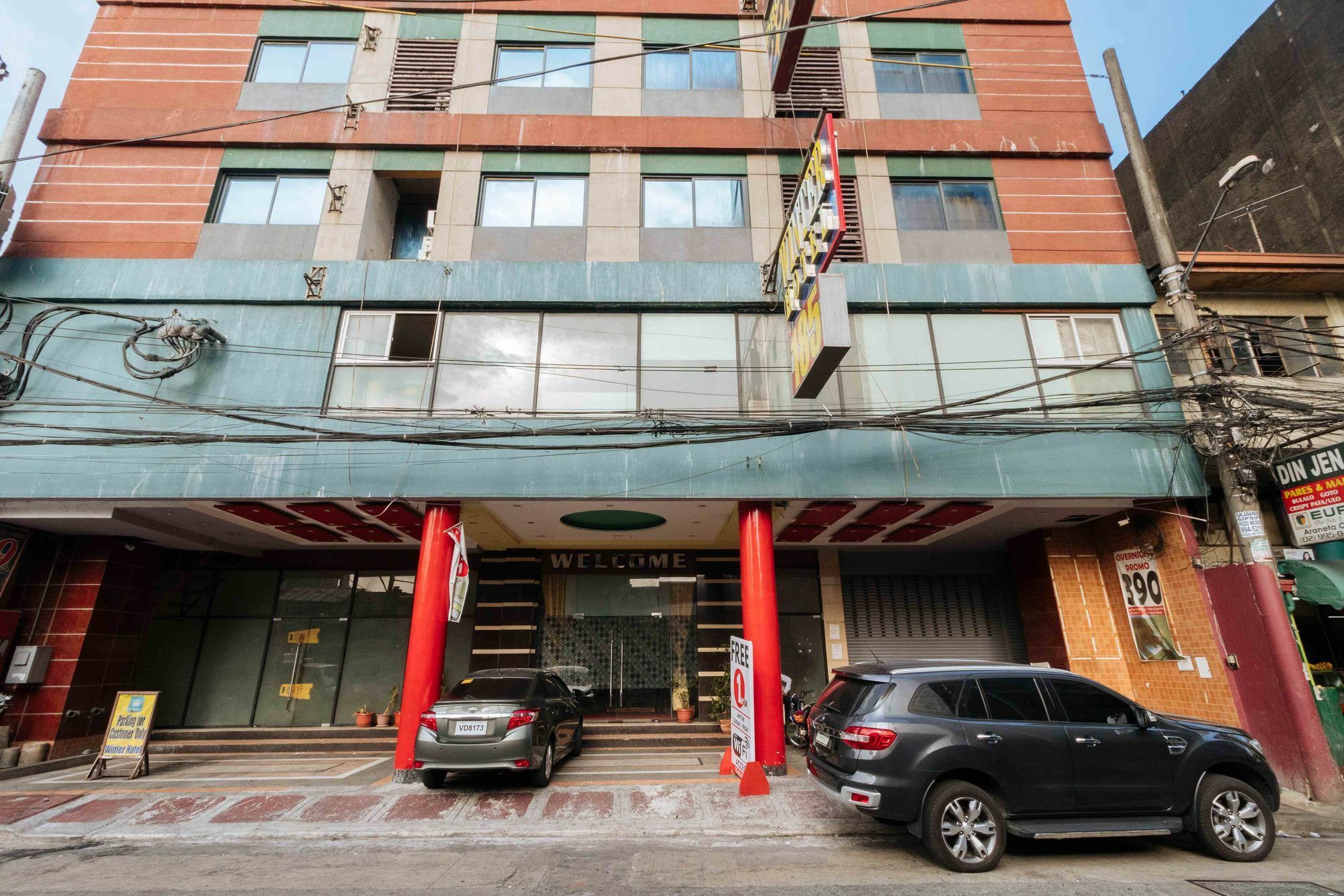Reddoorz At Winter Hotel Araneta Quezon City Exterior photo